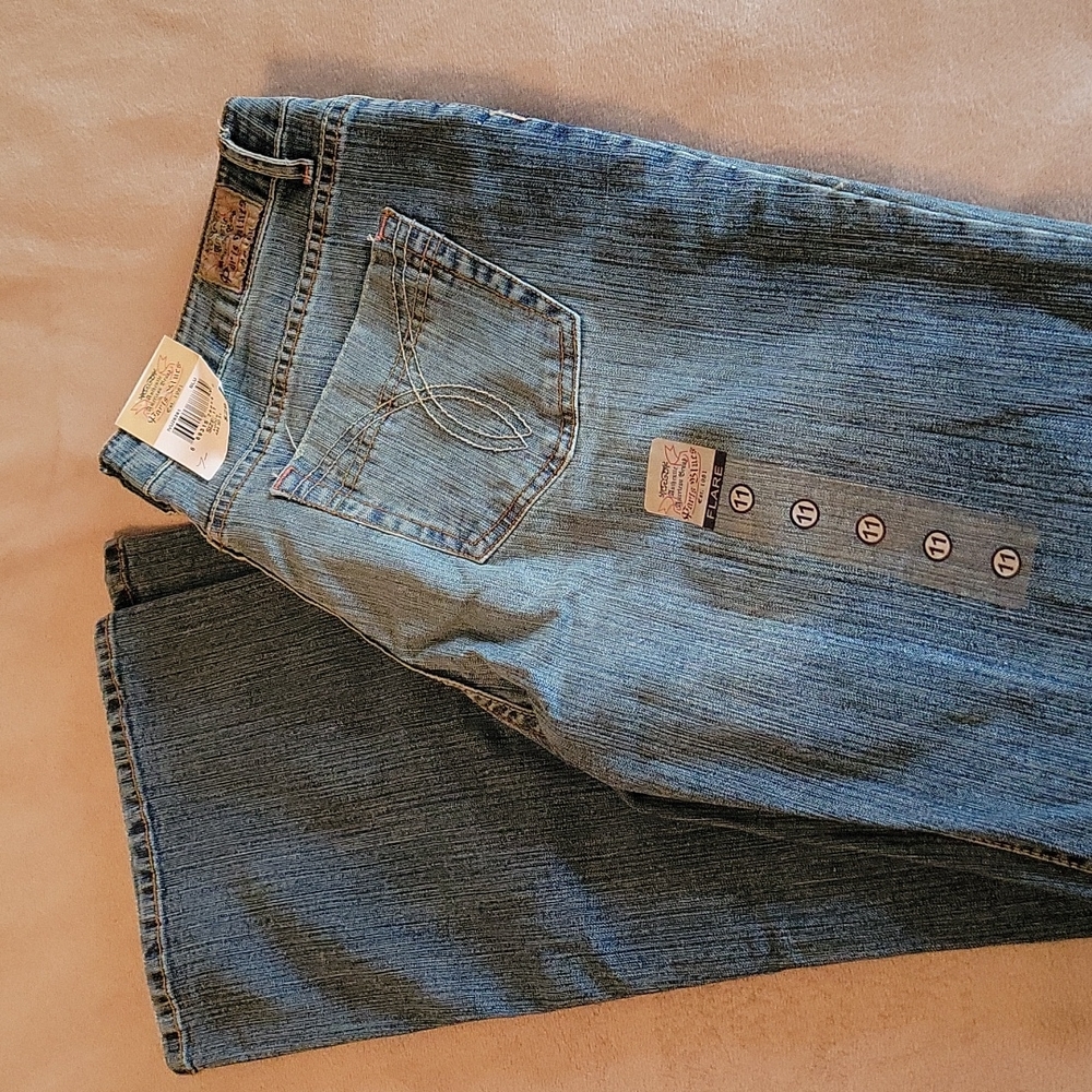 Paris blues NWT flare size 11 button fly